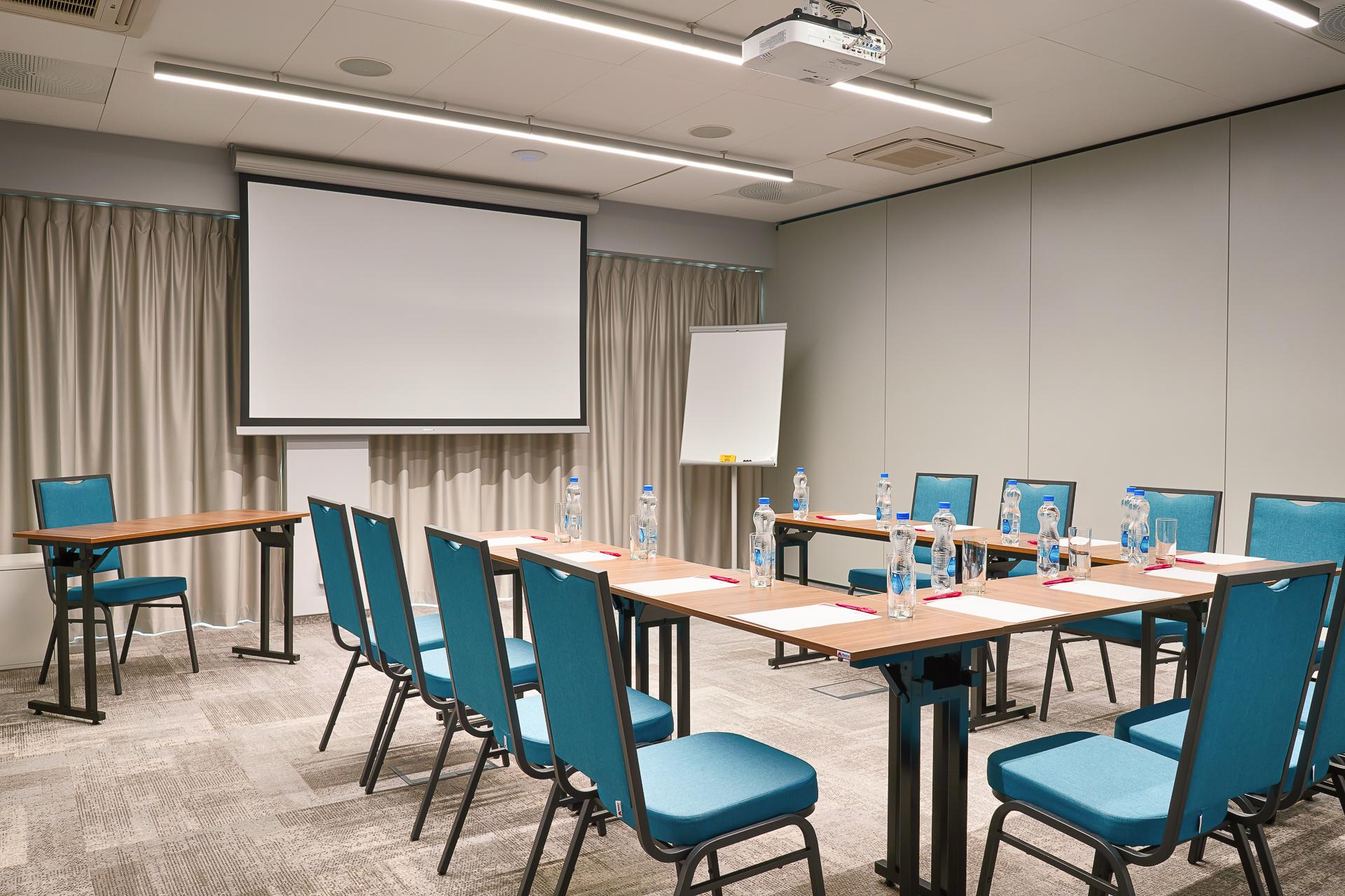 Focus Hotel Познань Экстерьер фото