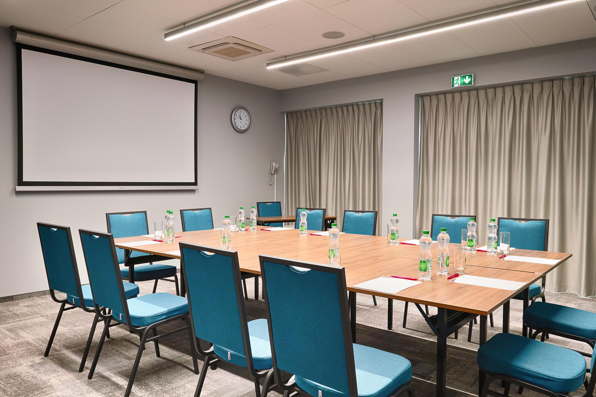 Focus Hotel Познань Экстерьер фото