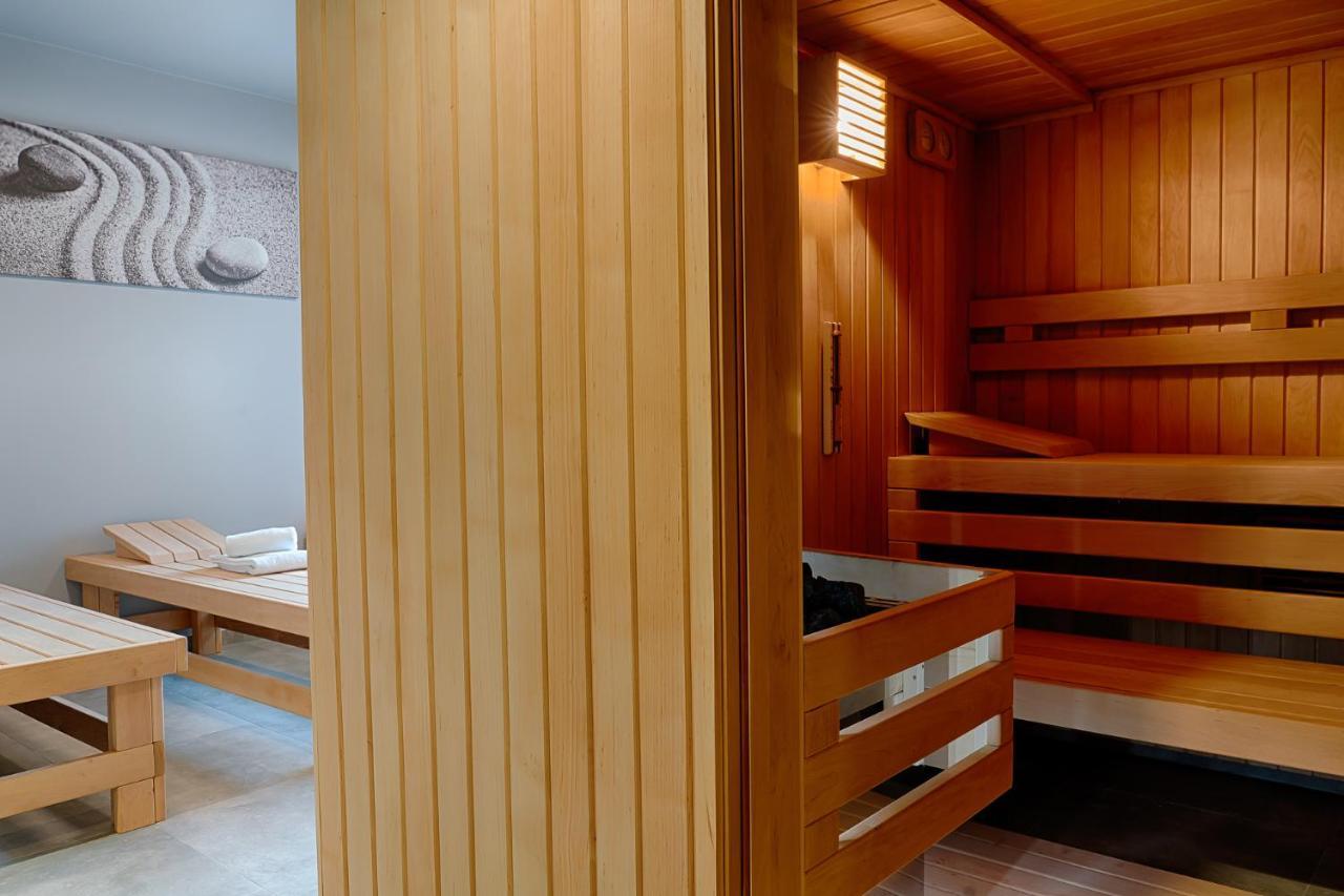 Focus Hotel Познань Экстерьер фото