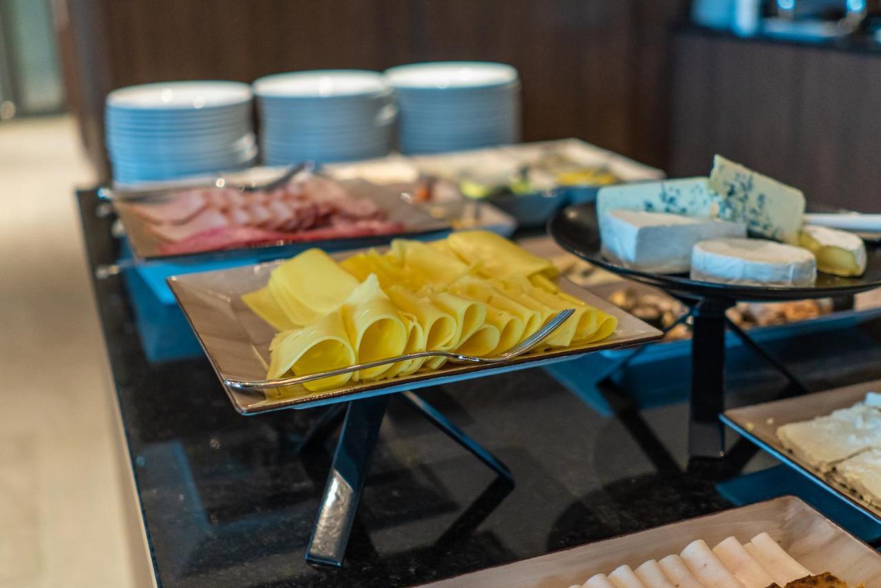 Focus Hotel Познань Экстерьер фото