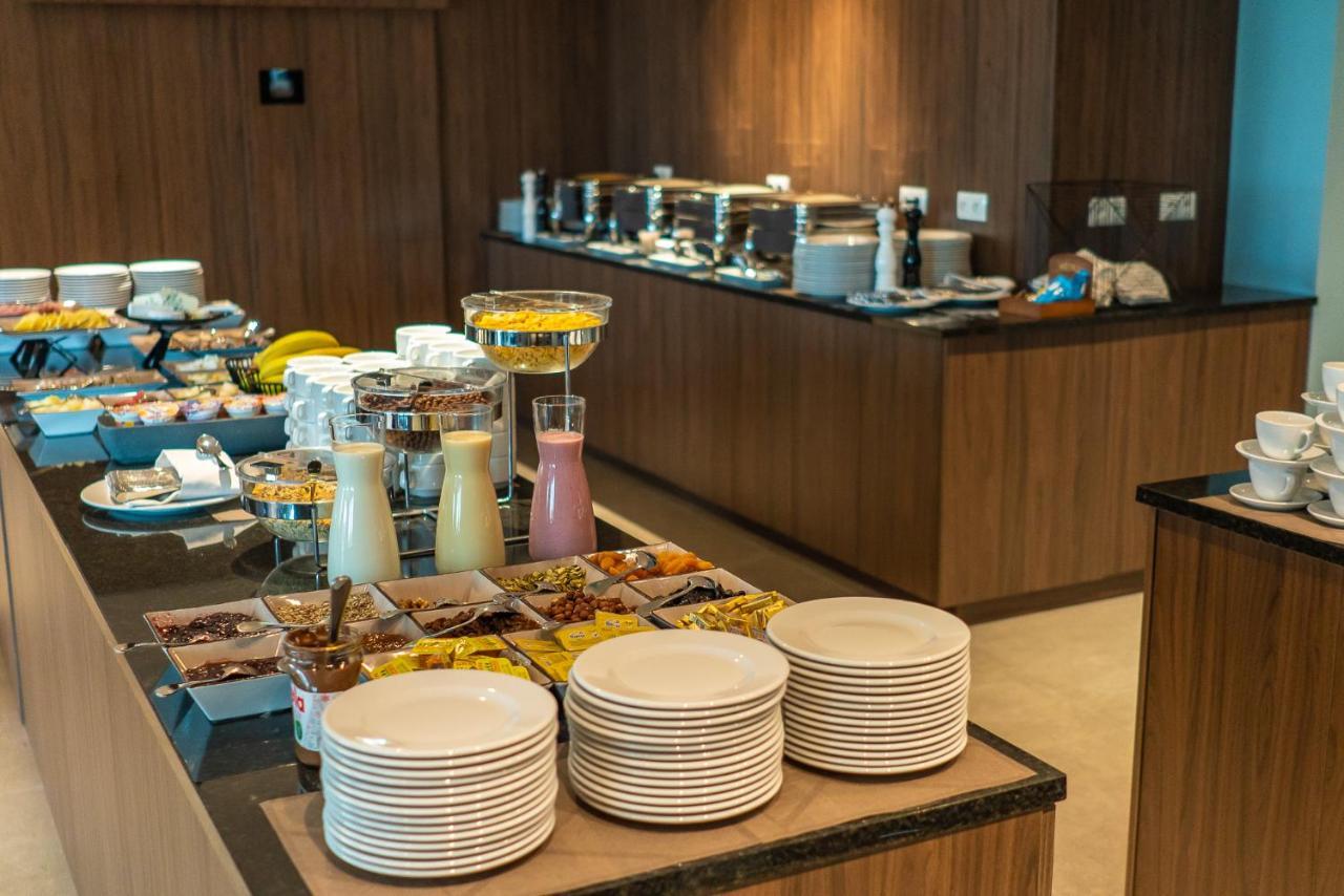 Focus Hotel Познань Экстерьер фото